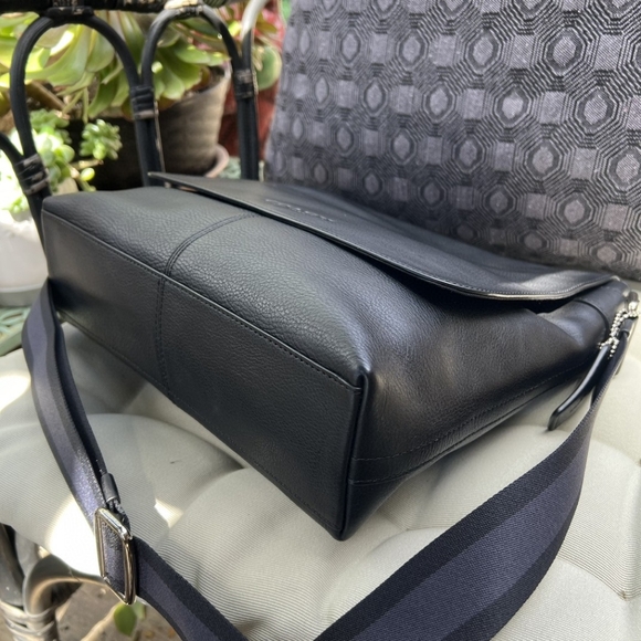 COACH F72108 SULLIVAN SMALL MESSENGER IN SPORT CALF LEATHER BLACK NWT - Picture 5 of 10